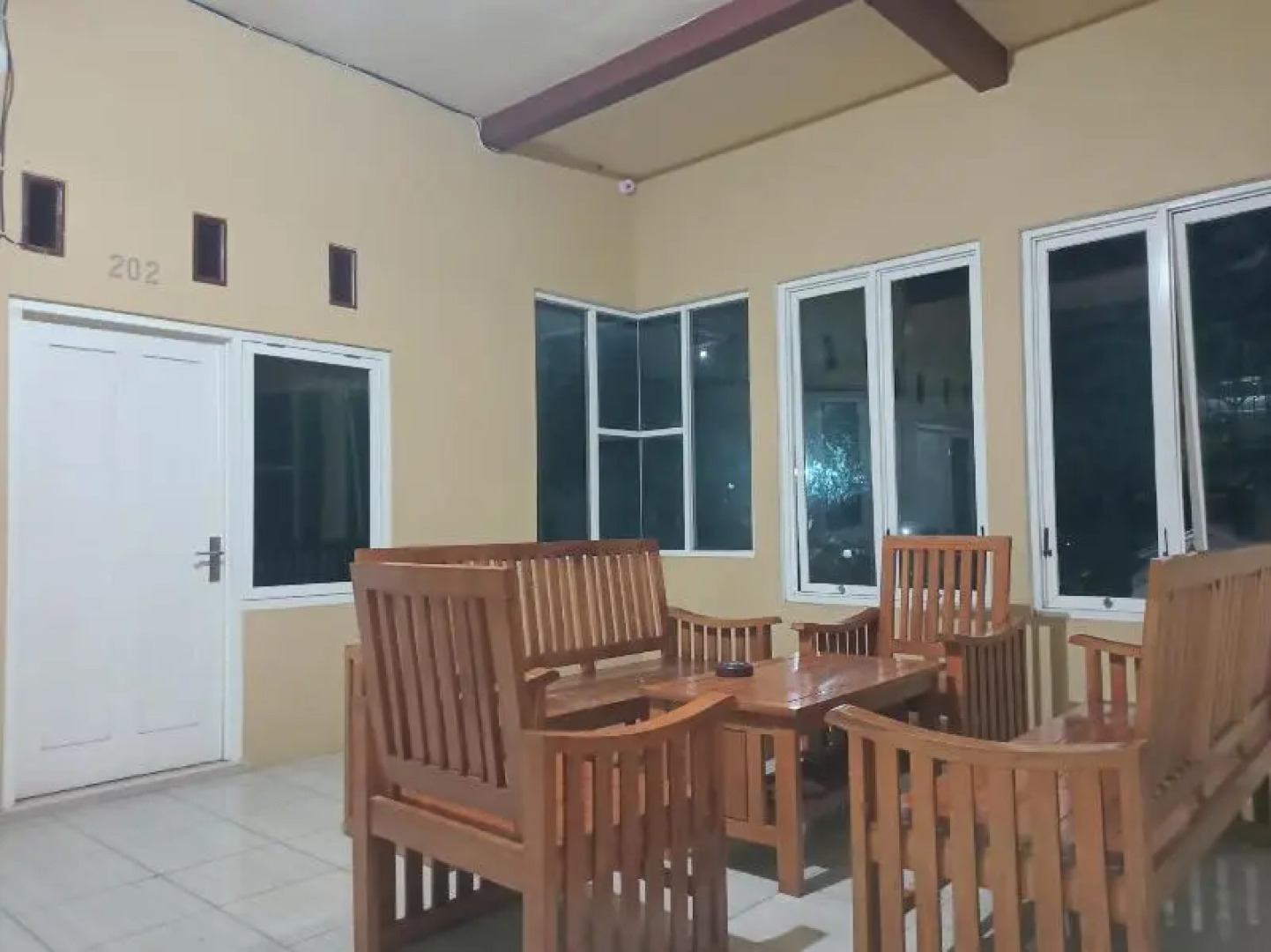 Bromo Guest House Family By Oyo Room