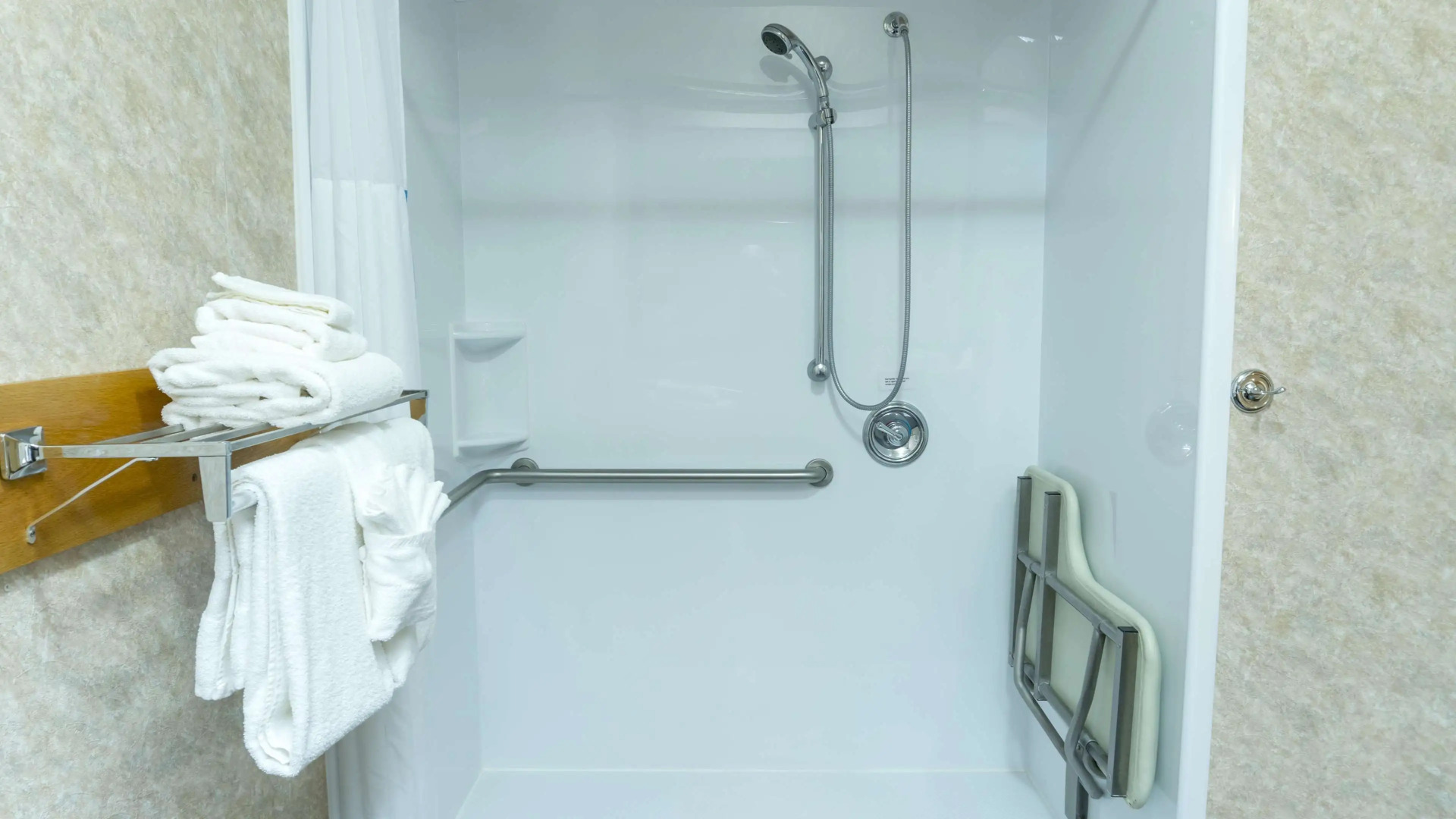 Hampton Inn New Philadelphia