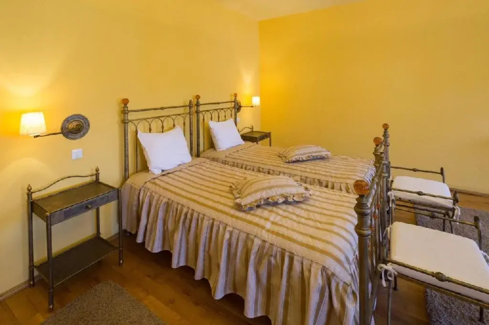 Complex Medieval Unglerus