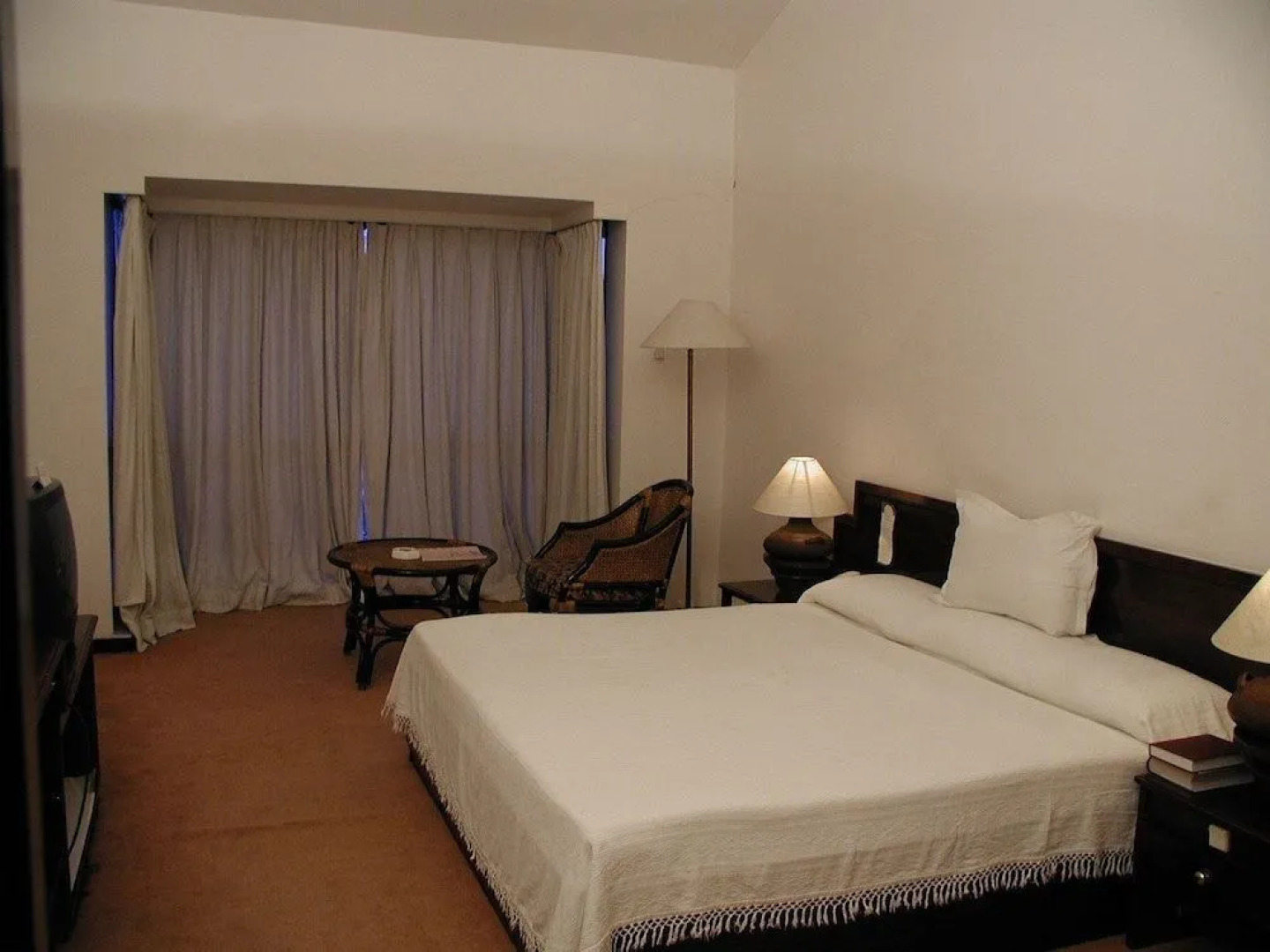 Velan Hotel Greenfields