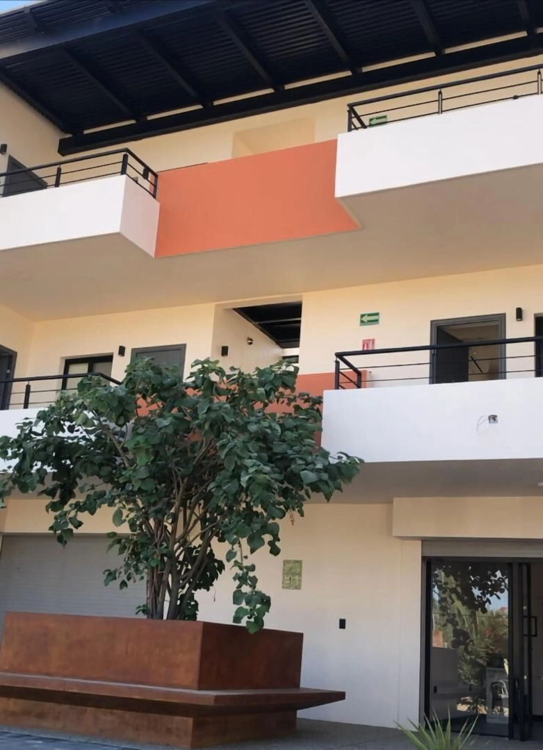 Suites Lomboy & Plaza