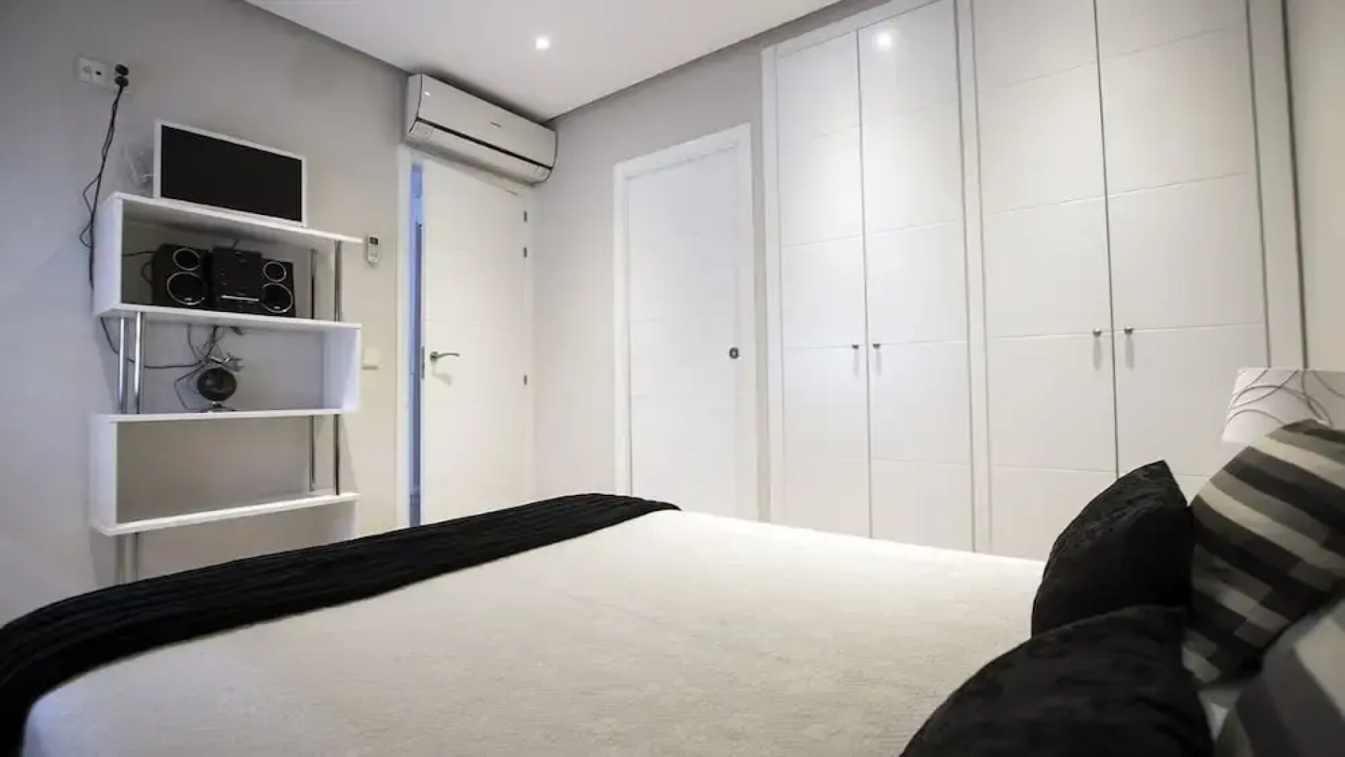 Apartamentos Cervantes