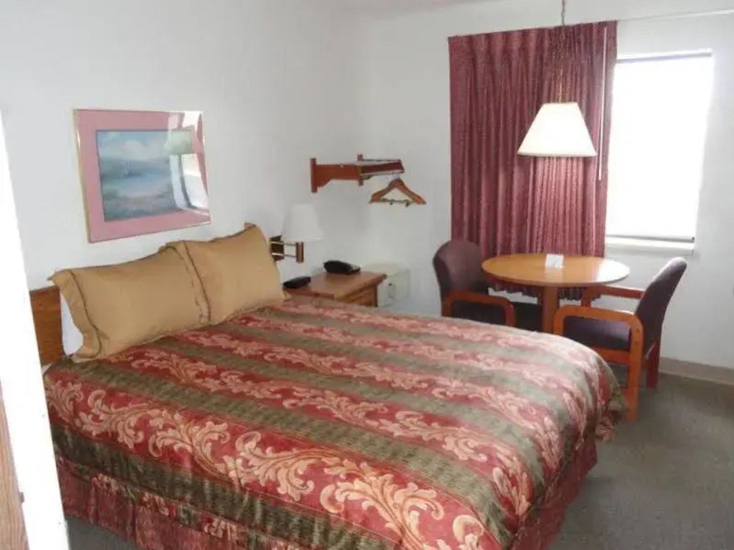 Super 8 By Wyndham Longmont/Twin Peaks