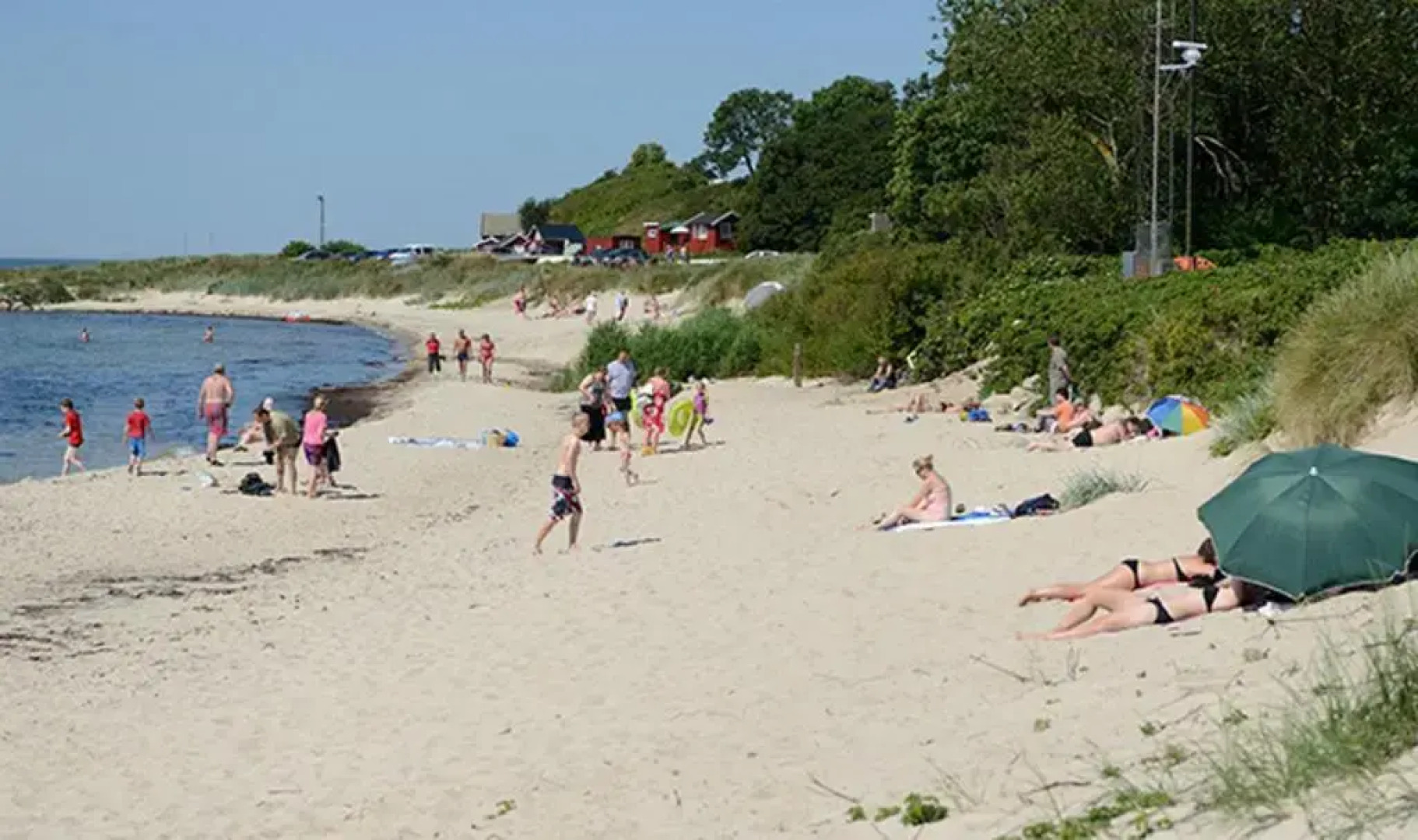 The 'Loft' Apartment- "Den Gule Svane" Guest House - near Rønne & Beach