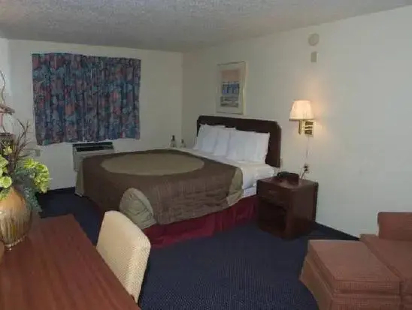 Heaven Hotel Lodge of Pensacola