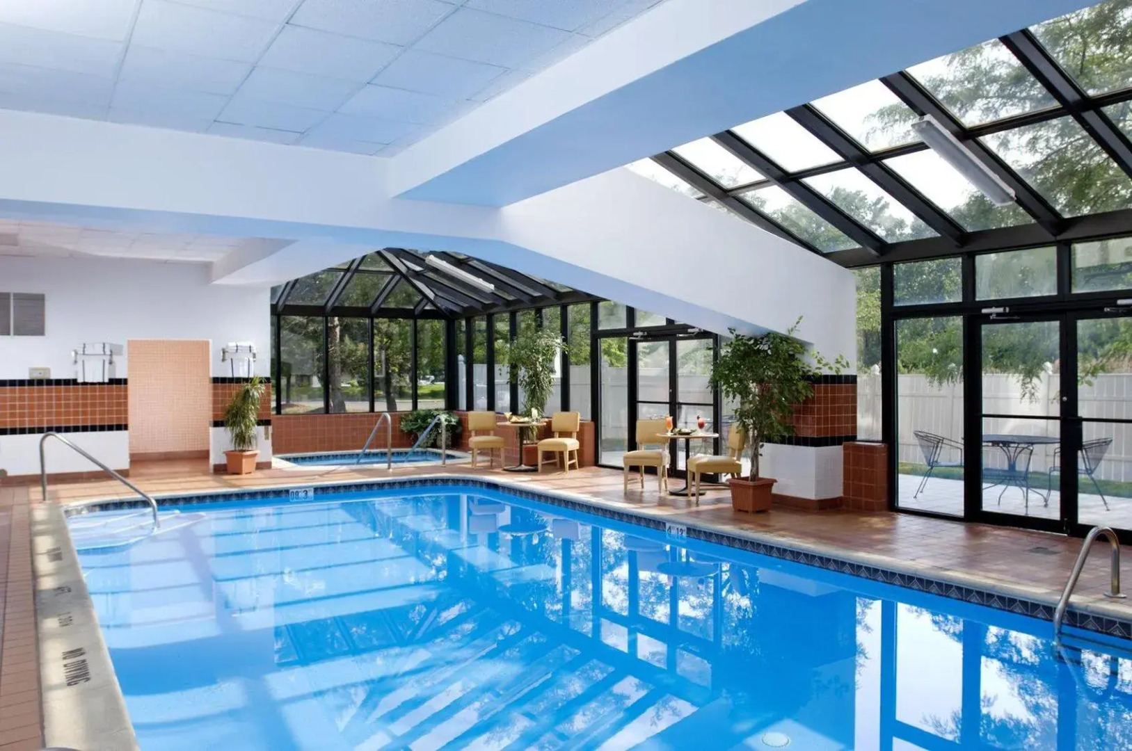 Radisson Hotel Detroit Metro Airport 