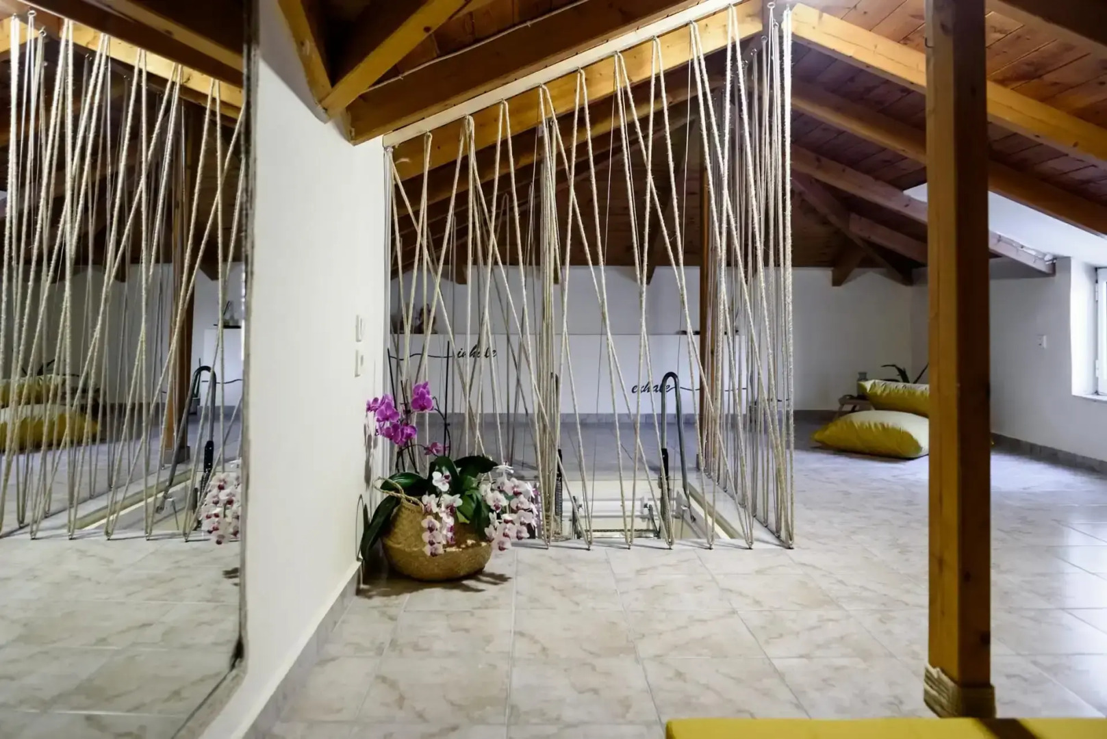 Villasdinafplio - La Perla & La Diva