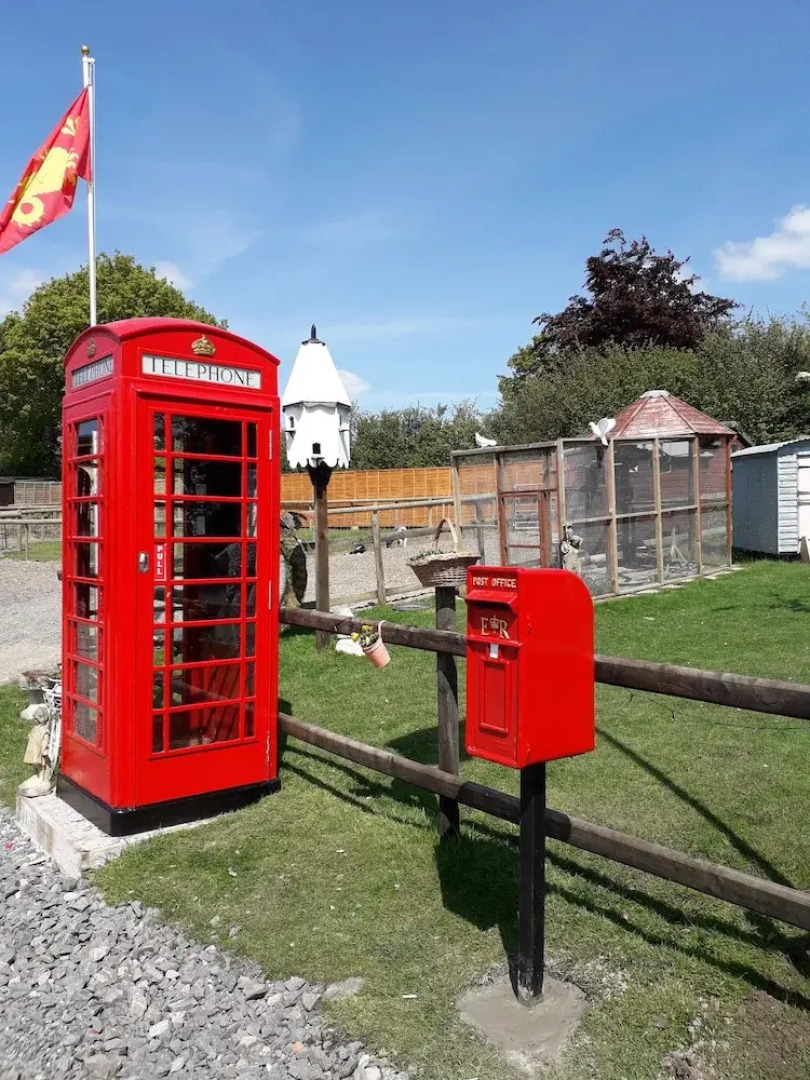 Ruby Shepherds hut Sleeps 4