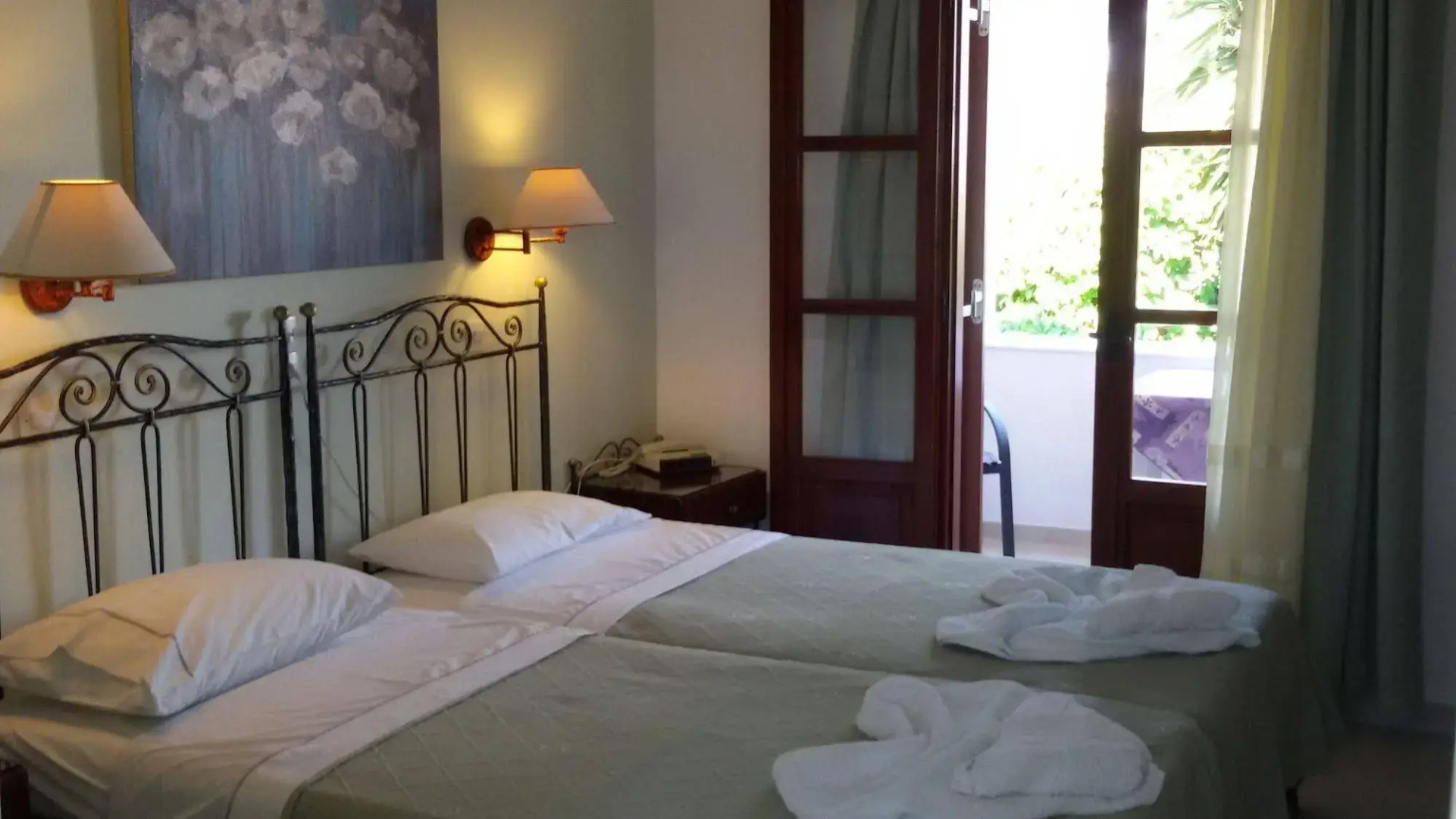 Sunset Studios & Apartments - Adults Only