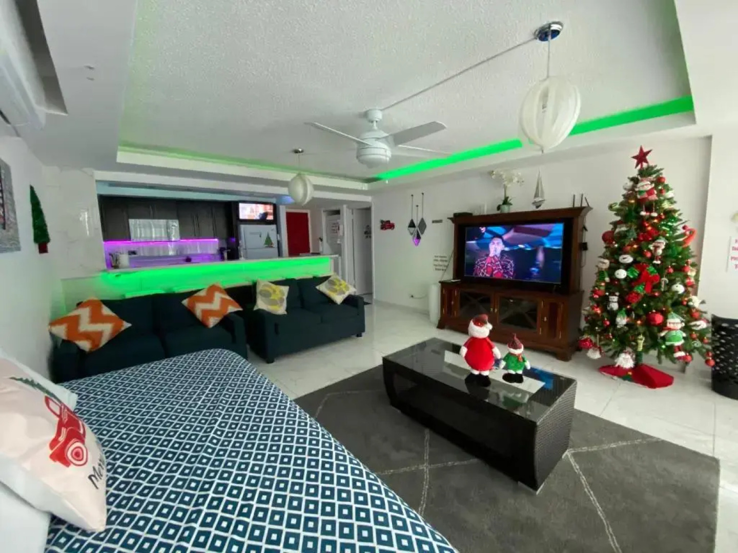 Ocean View apt on Isla Verde in a 14th floor