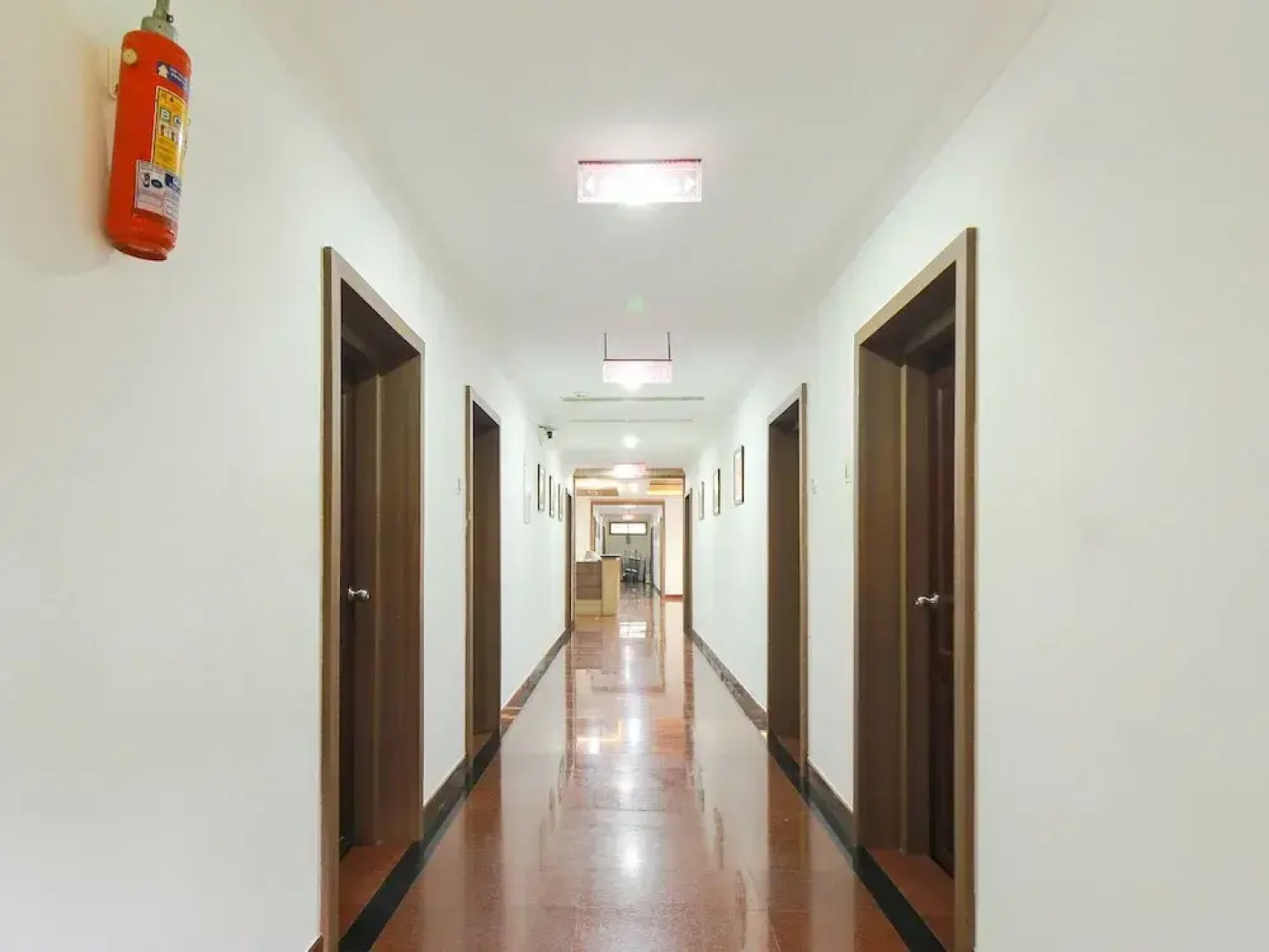 OYO 28567 Krishna Holiday Village