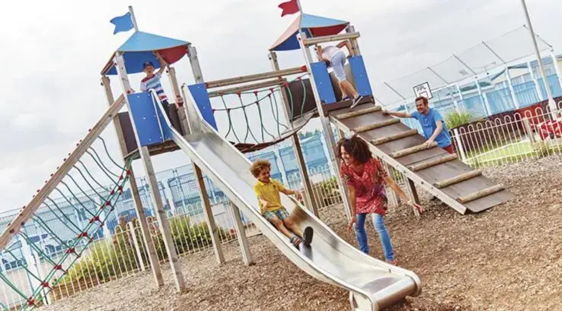 Luxury Static Home 2 Bed Sleeps 6