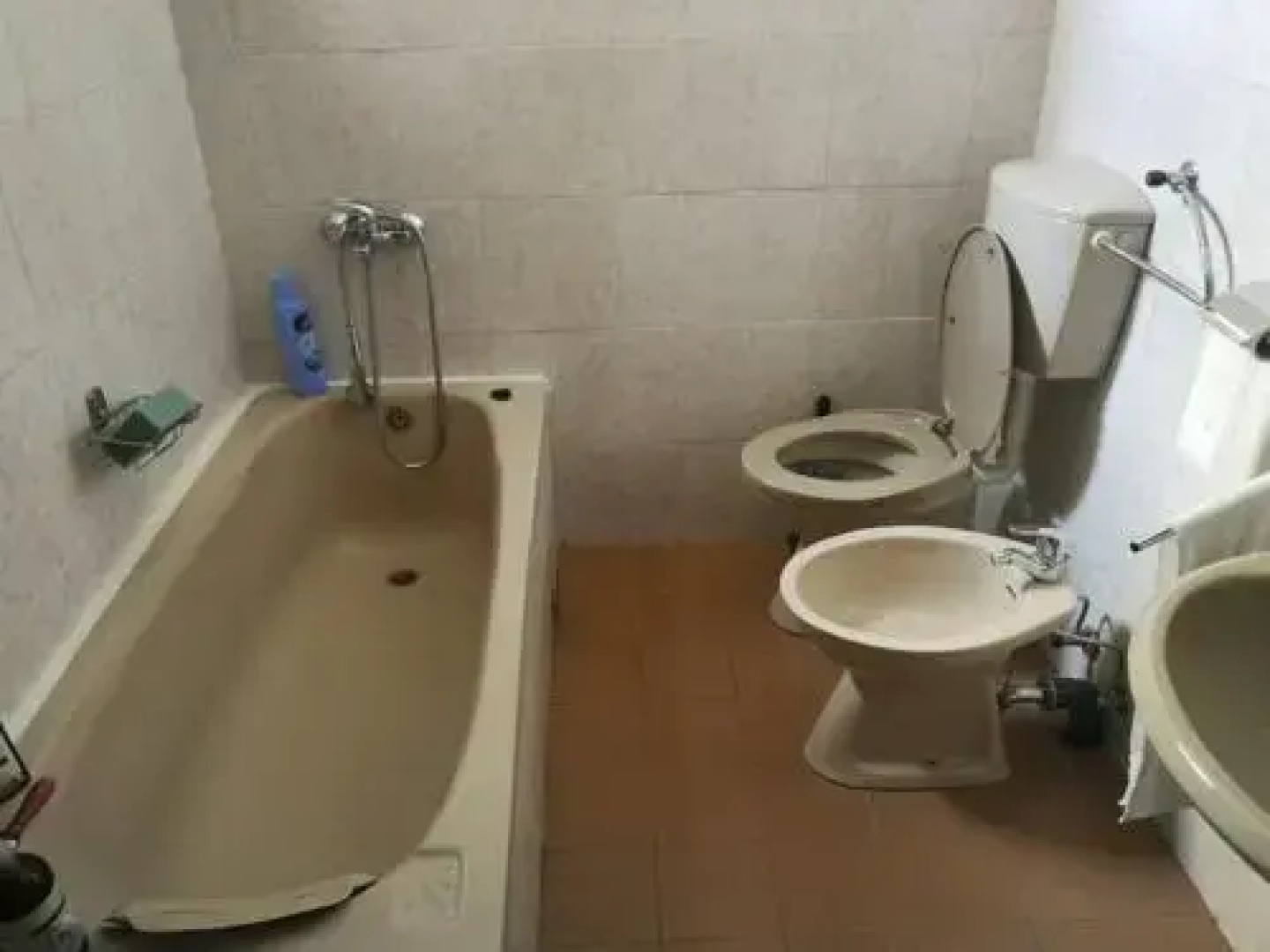 Hostel Emi