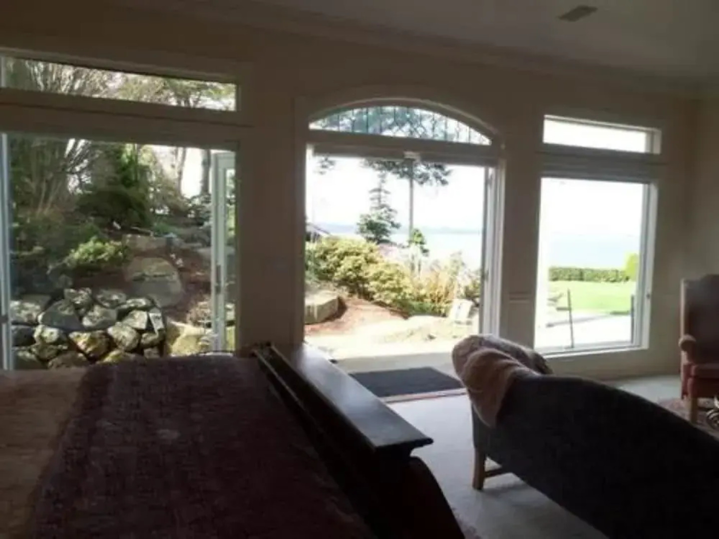 Sea Mist Waterfront Inn