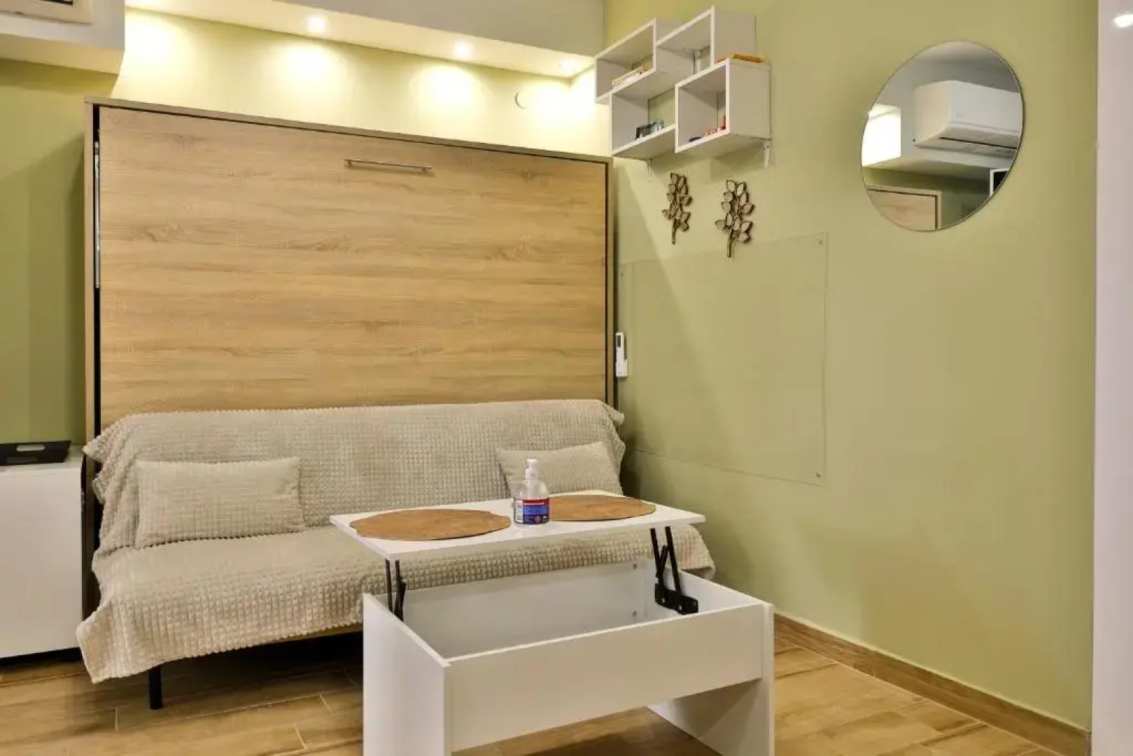 Apollo 5 - Luxury Apartment (City Center Studio)