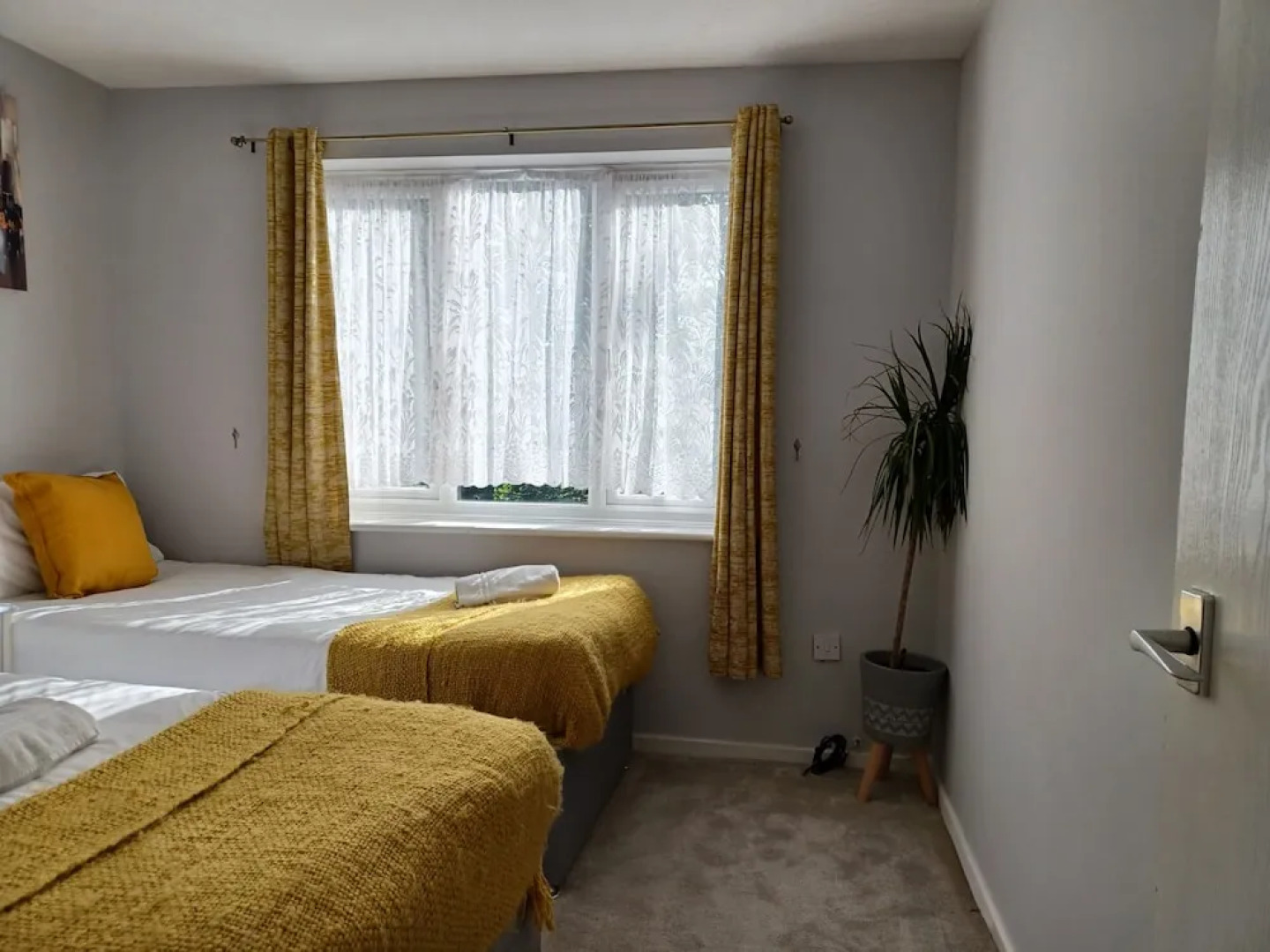 White Door Malt-Huku Kwetu (Dunstable)