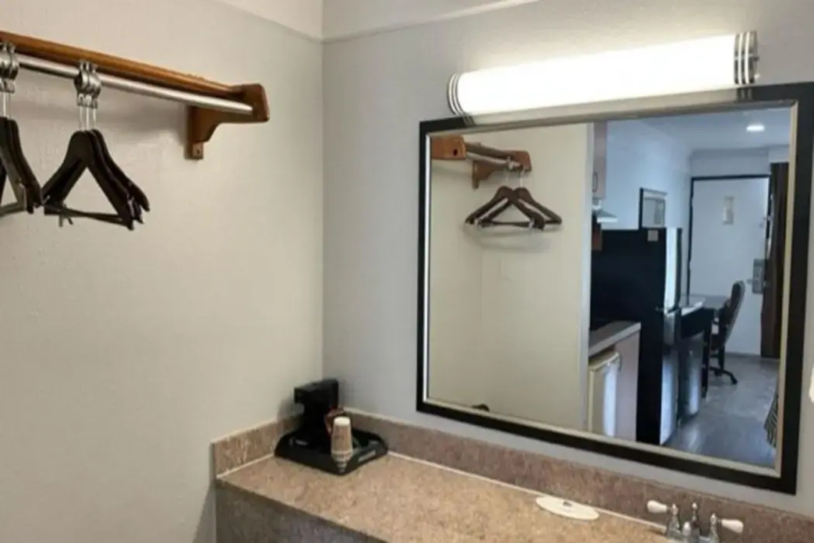 Studio 6 Suites Hinesville, GA