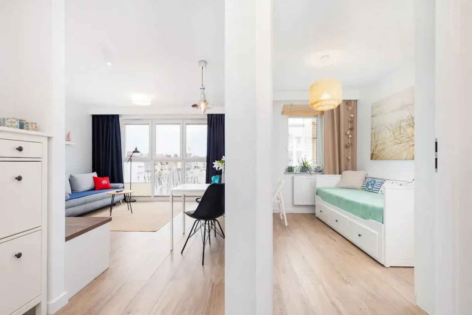 Marine Apartment 9B by Renters