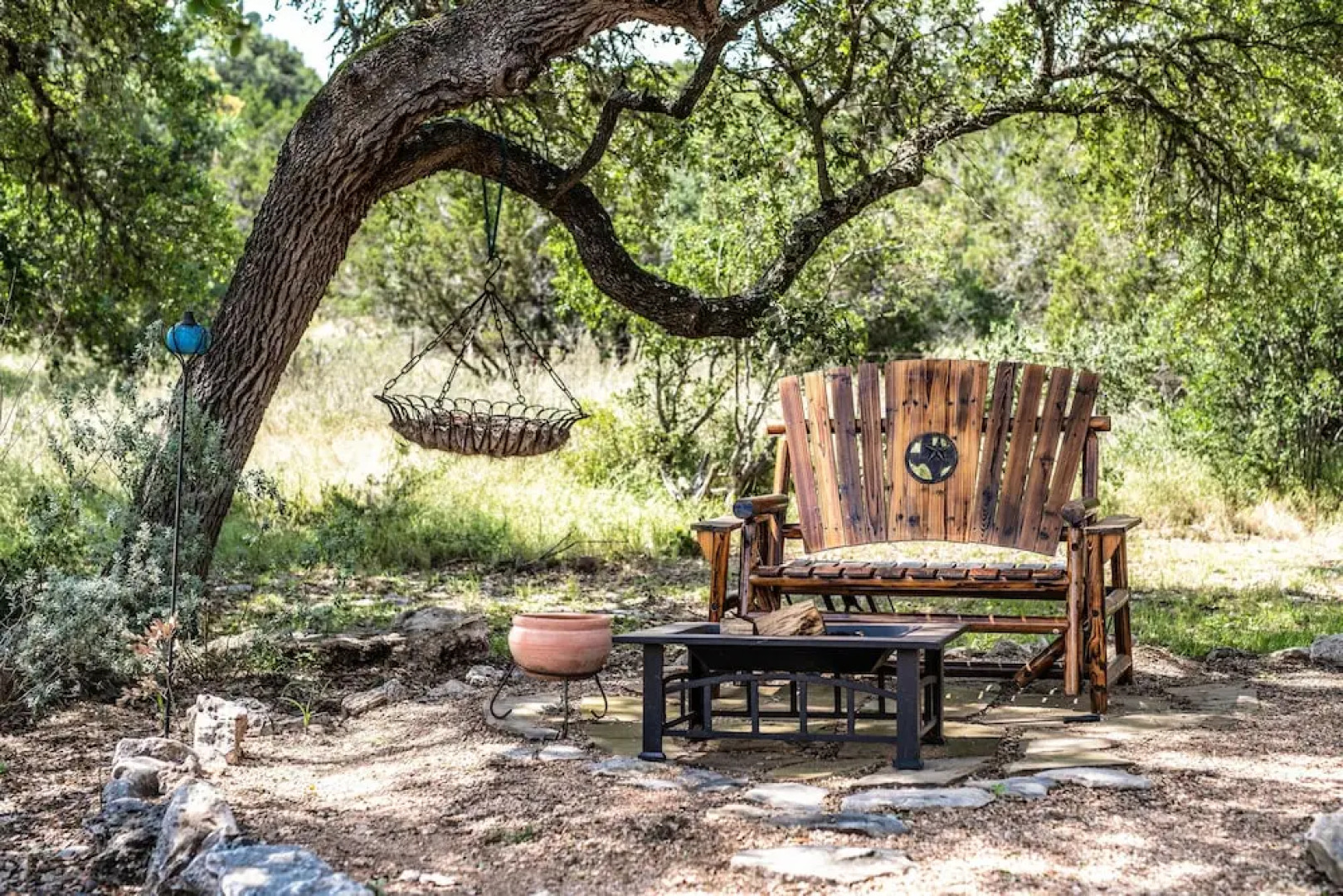 The Century Oak: 3-unit Beside Hidden Falls 4 Bedroom Home