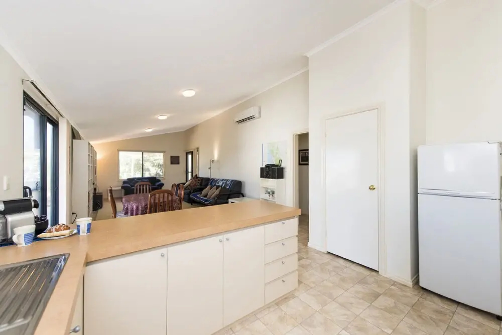 Uppy's Shack - Quiet Location Close to Beach Pet Friendly
