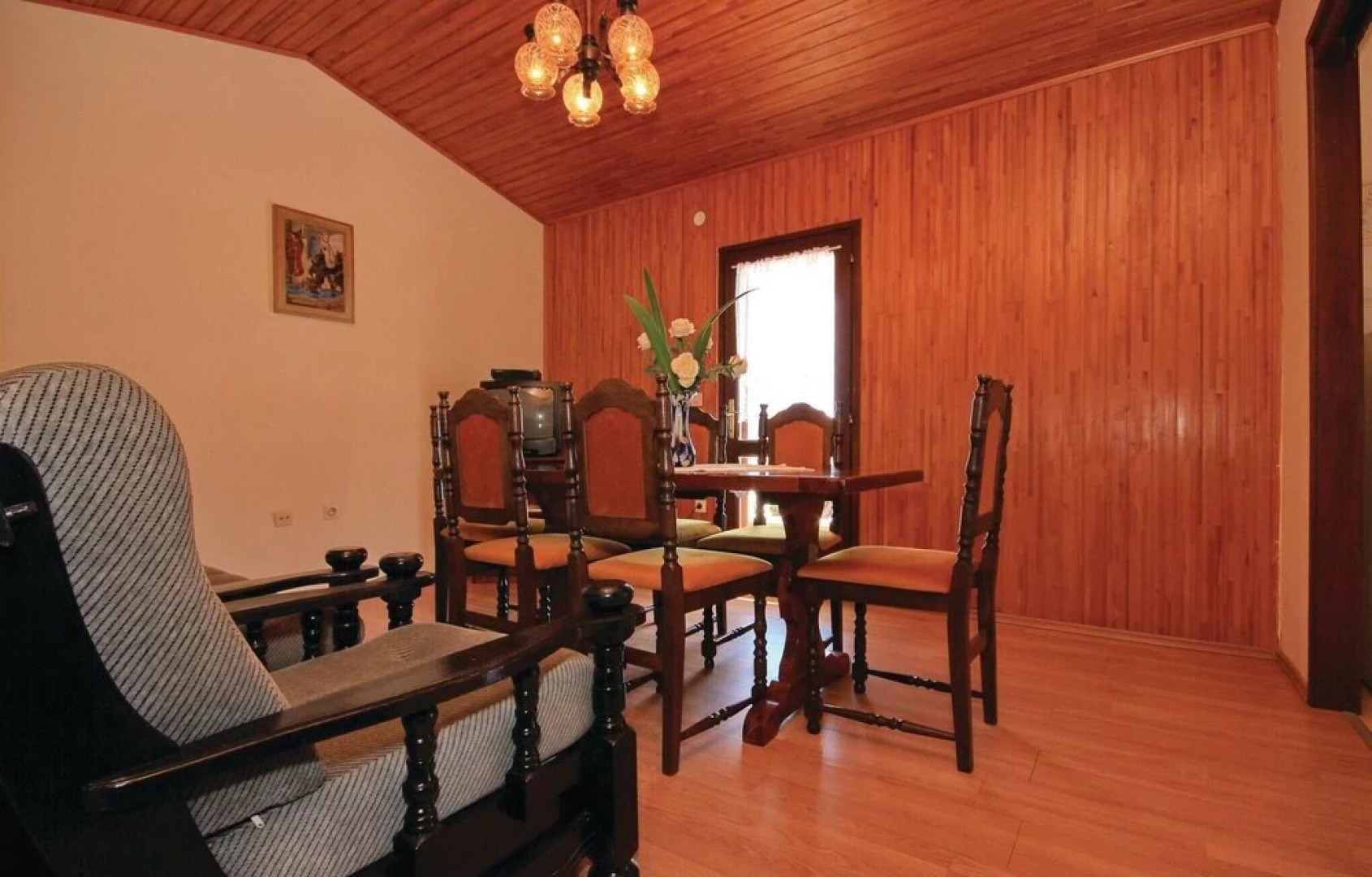 Amazing Home in Prizba With Wifi and 7 Bedrooms