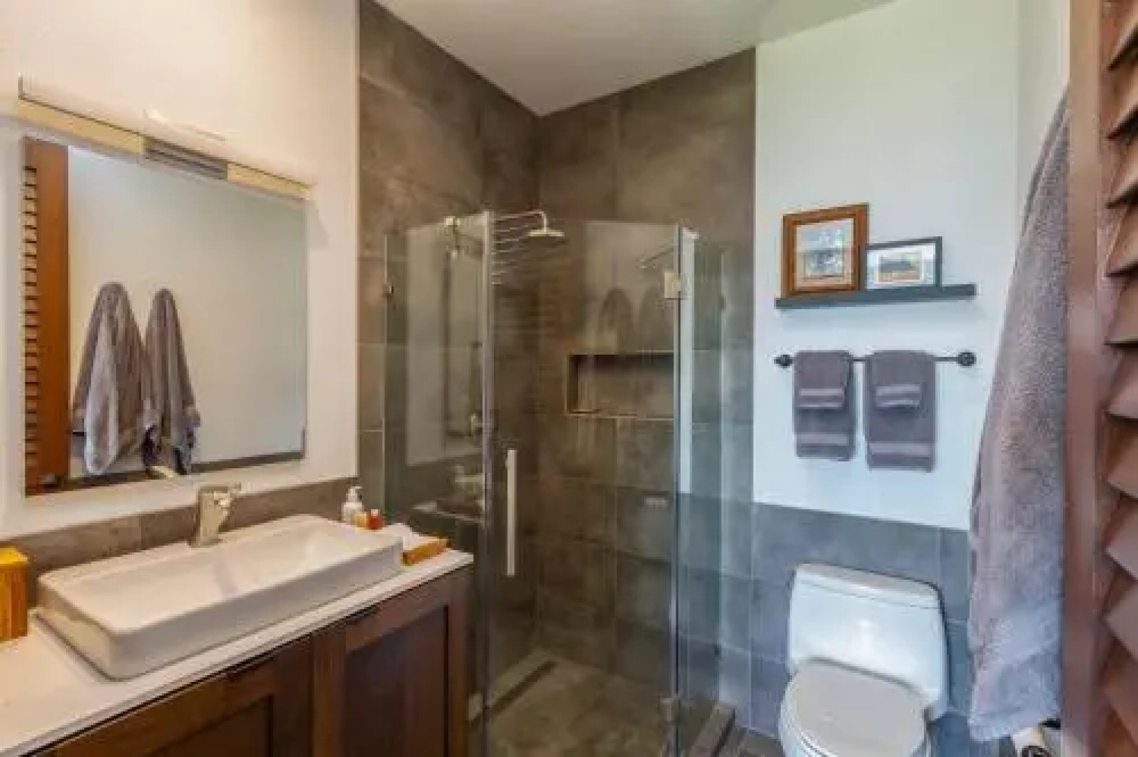 Kaha Lani Resort #218, Oceanfront 2 BR 2nd Floor