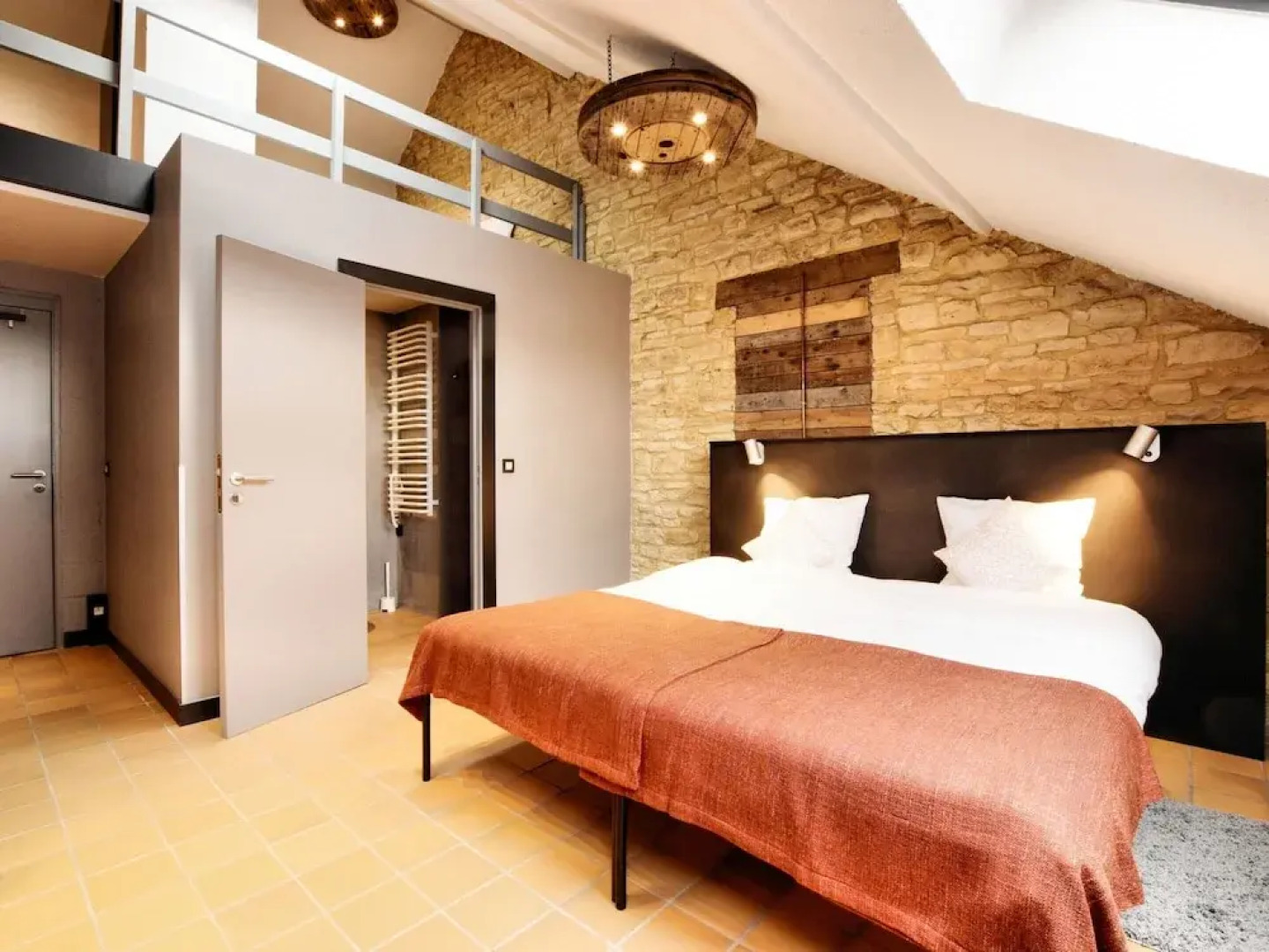 Fancy Holiday Home in Sainte-cecile With Pool House & Indoor Pool