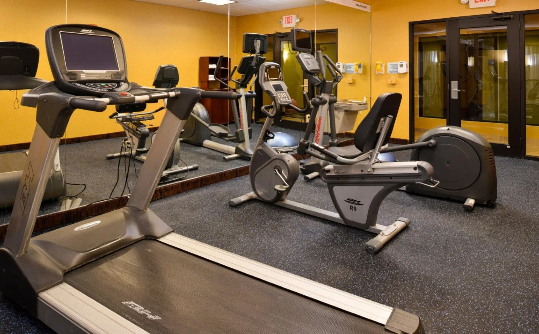 Holiday Inn Express & Suites White Haven - Poconos by IHG