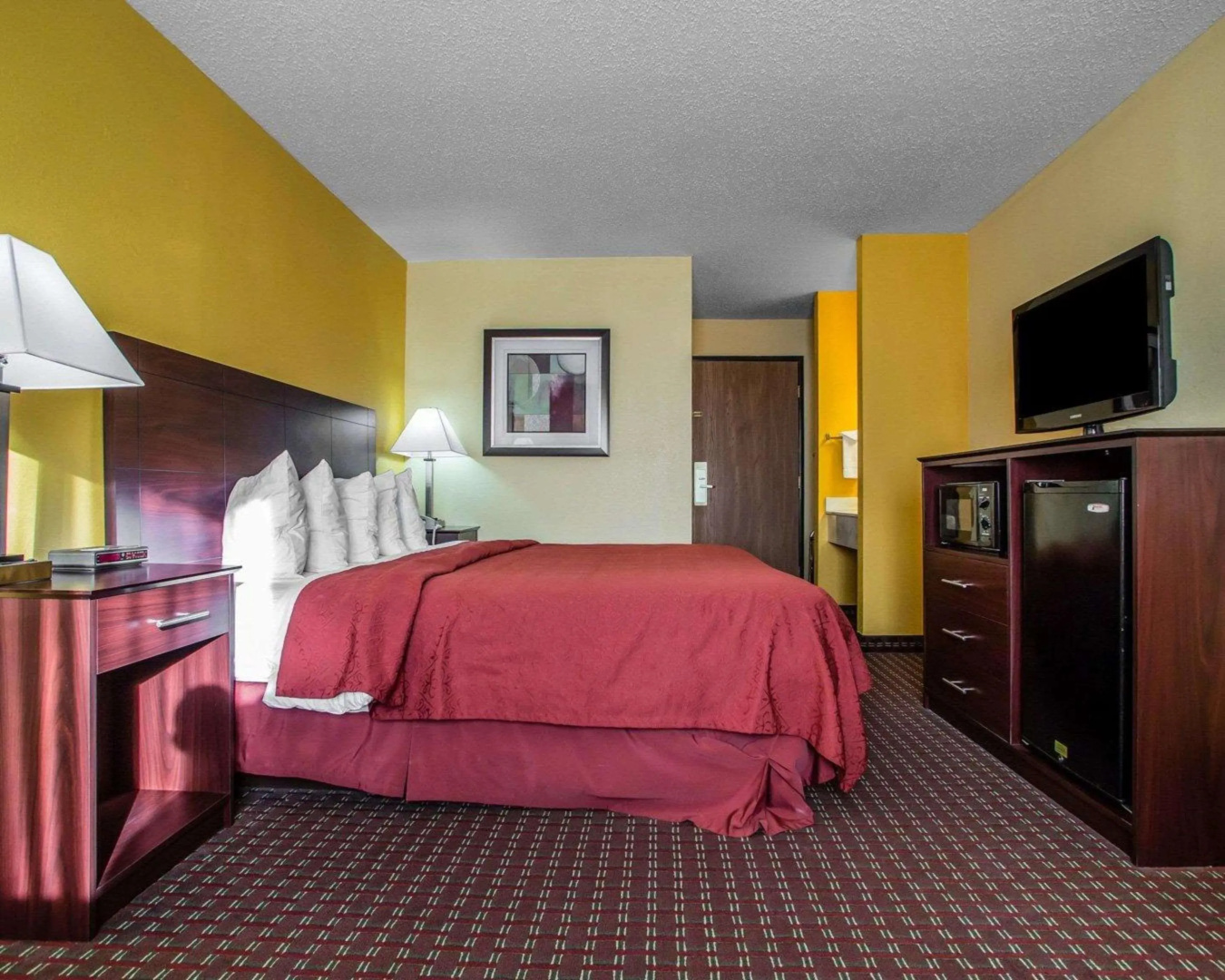 AmericInn by Wyndham Mosinee Central Wisconsin Airport