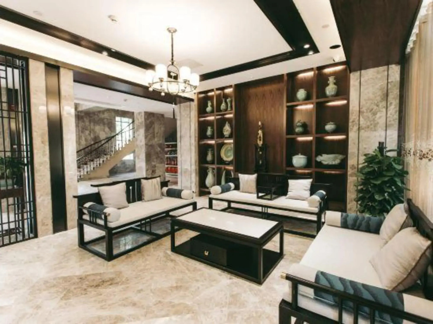 Longquan Nanguo Garden Hotel