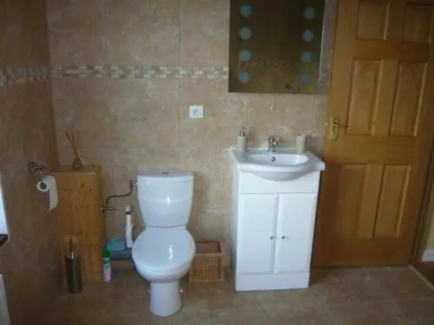 Lakeside Bed and Breakfast