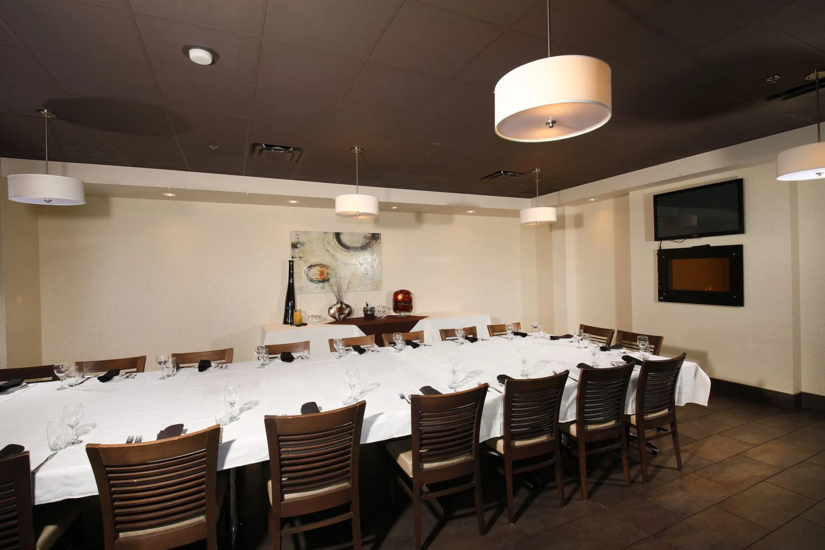 Holiday Inn & Suites Windsor Ambassador Bridge by IHG