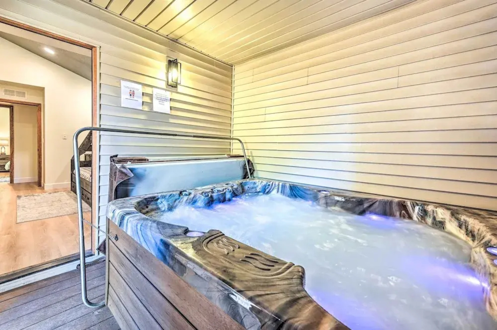 Spacious Flagstaff Home w/ Hot Tub & Grill!
