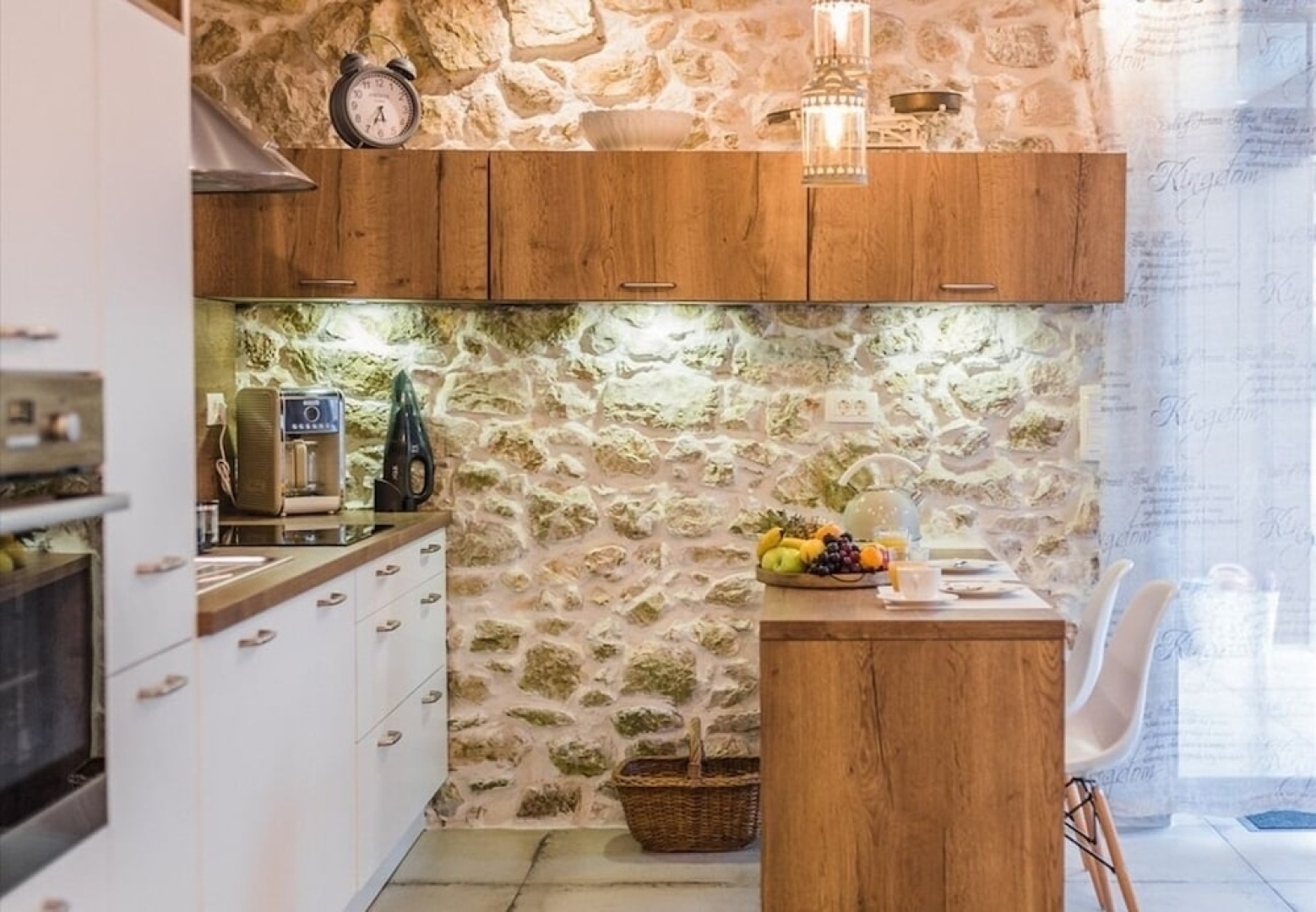 Leonarda - Luxury Stone House - H