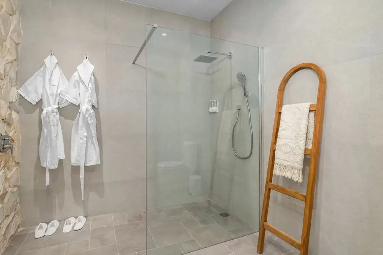 The Court Villa - 8 Bed 8 5 Bath