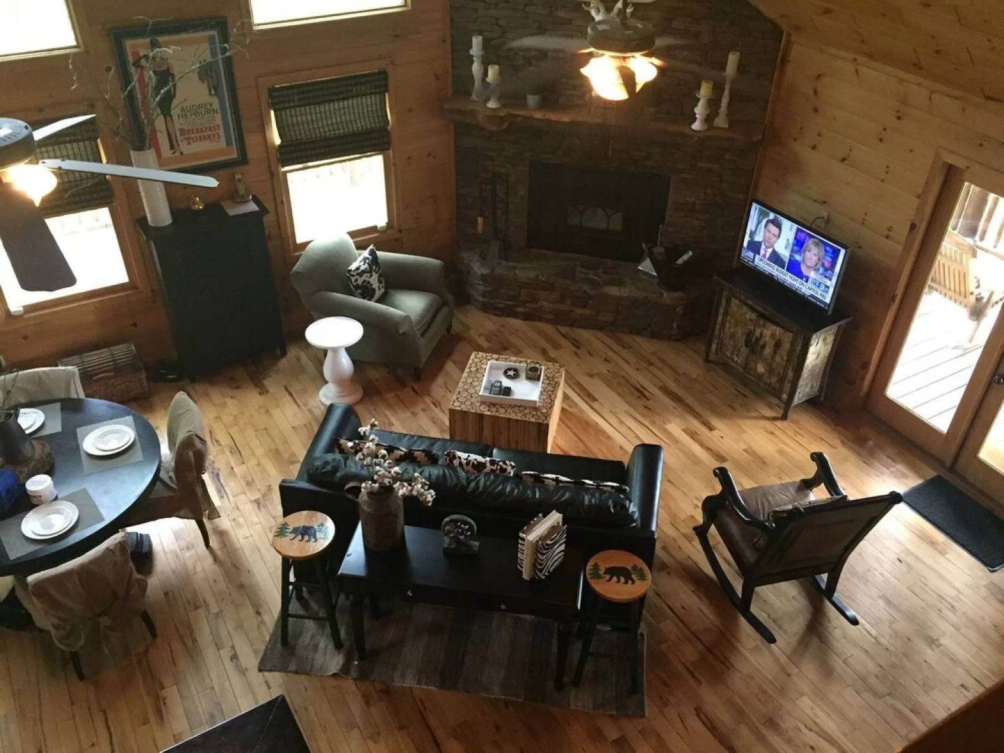 Wolf`s Den-minutes to Blue Ridge