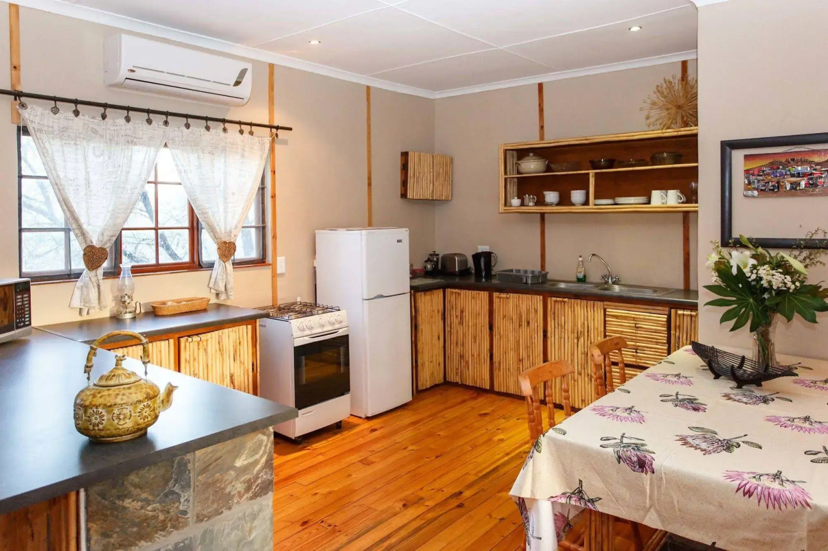 Chandelier Game Lodge