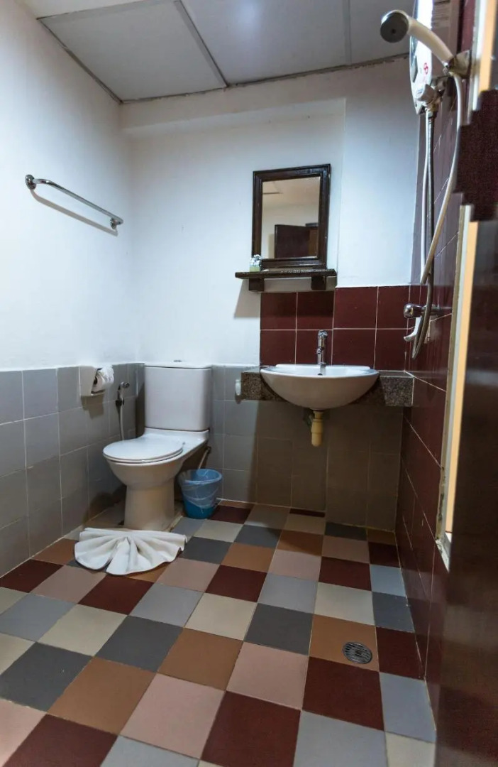 Porterhouse Beach Hotel