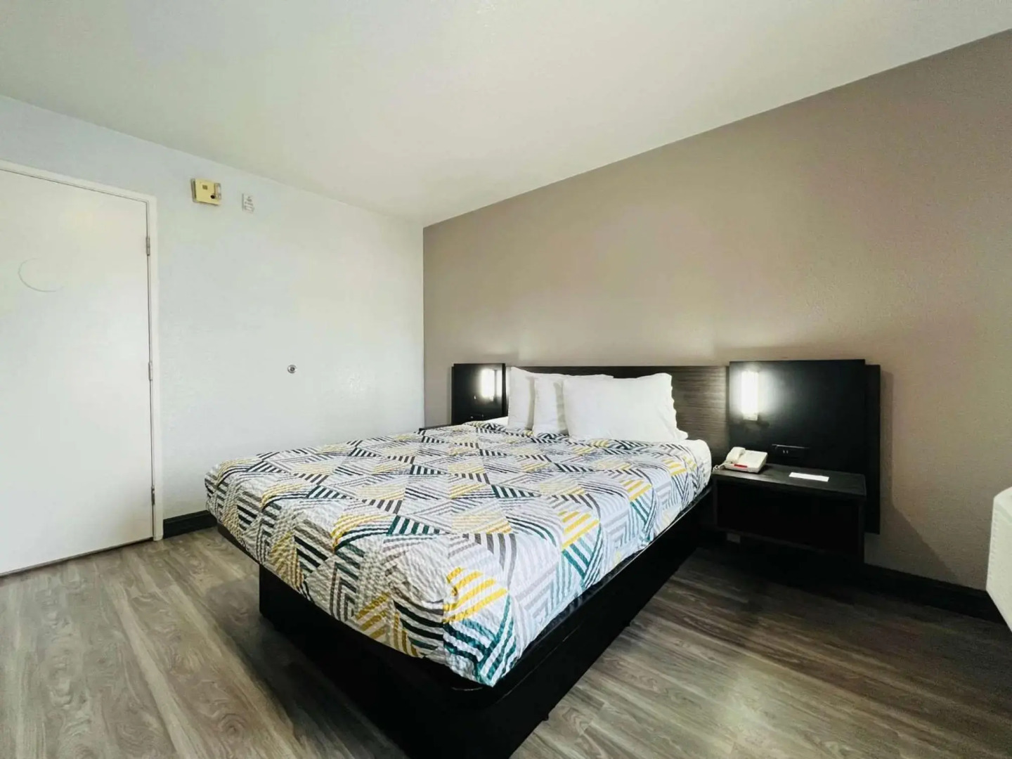 Motel 6 La Mesa, CA - San Diego