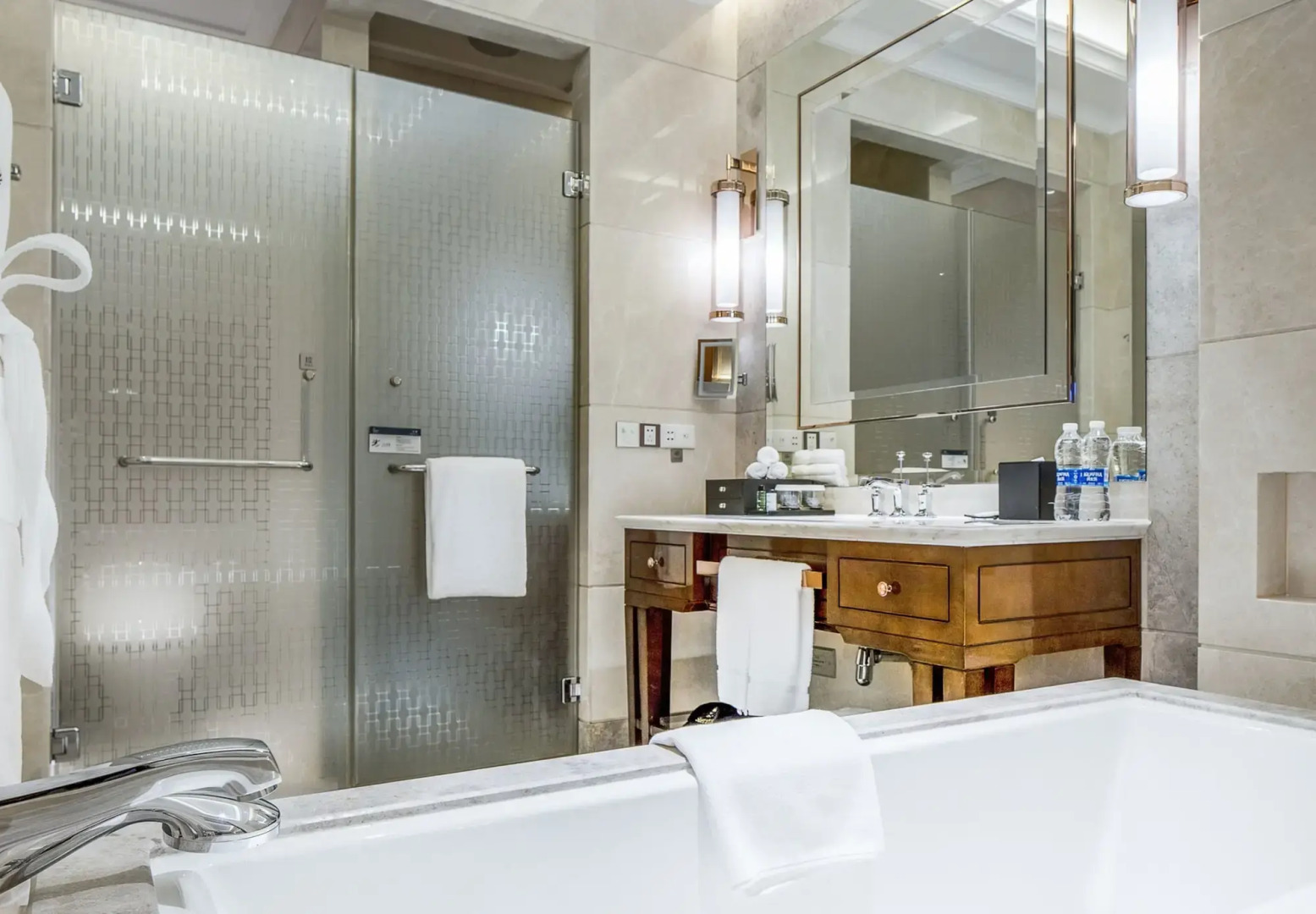 Sheraton Grand Wuhan Hankou Hotel