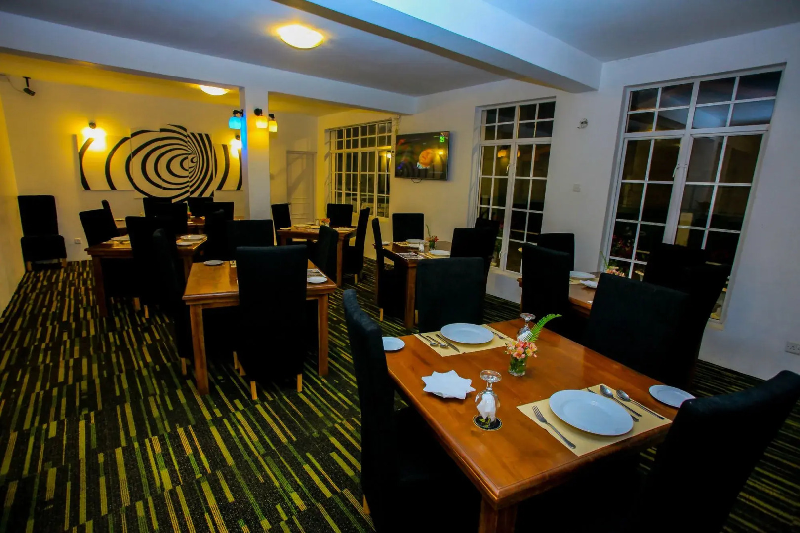 La Cottage Boutique Hotel & Restuarant