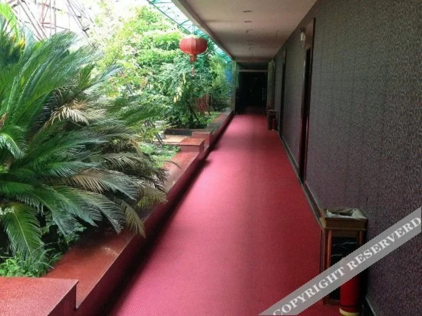 Xintianhui Business Hotel