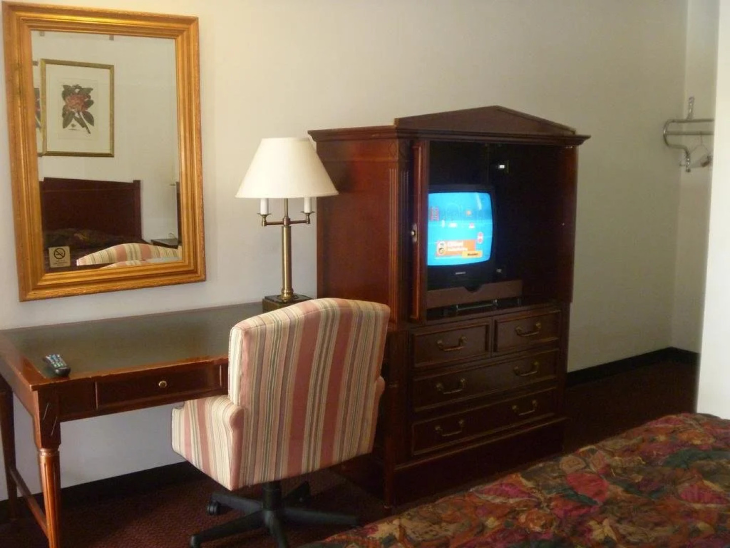 Motel 22 Mapleton Depot