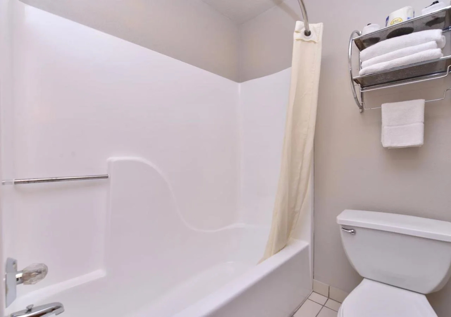 Cottonwood Inn and Conference Center