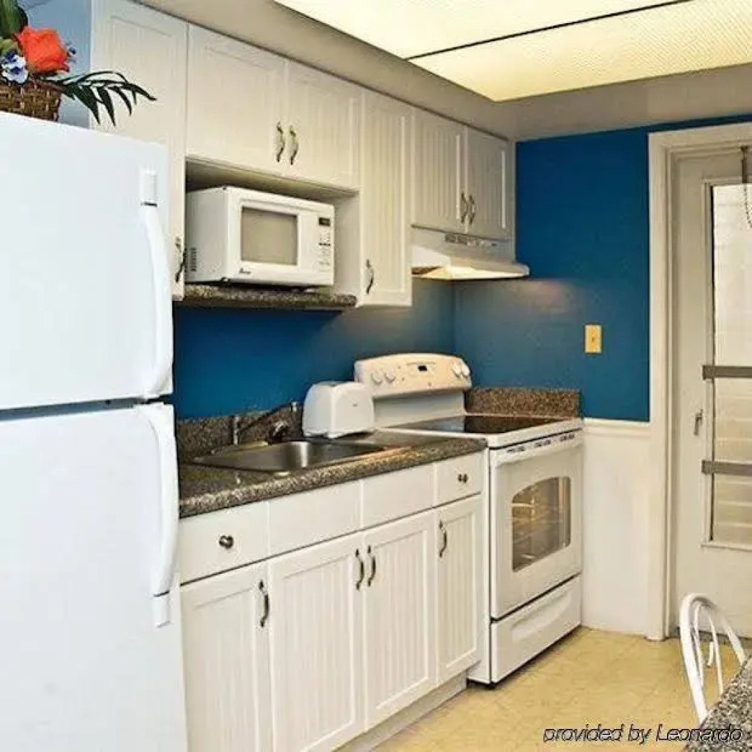 Waterside Inn on the Beach