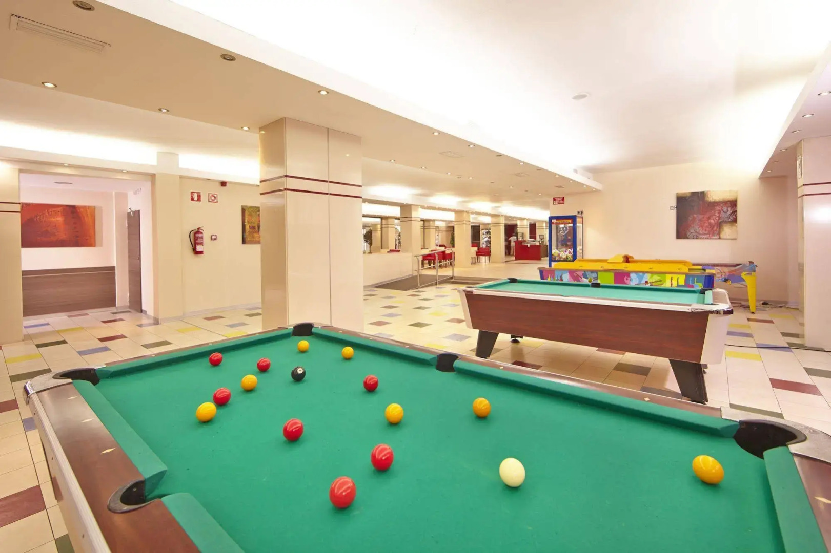 MLL Caribbean Bay Hotel