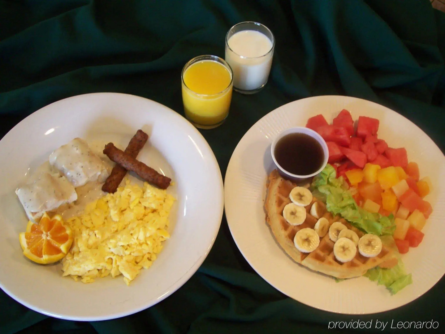 Hotel d’Lins Ontario Airport