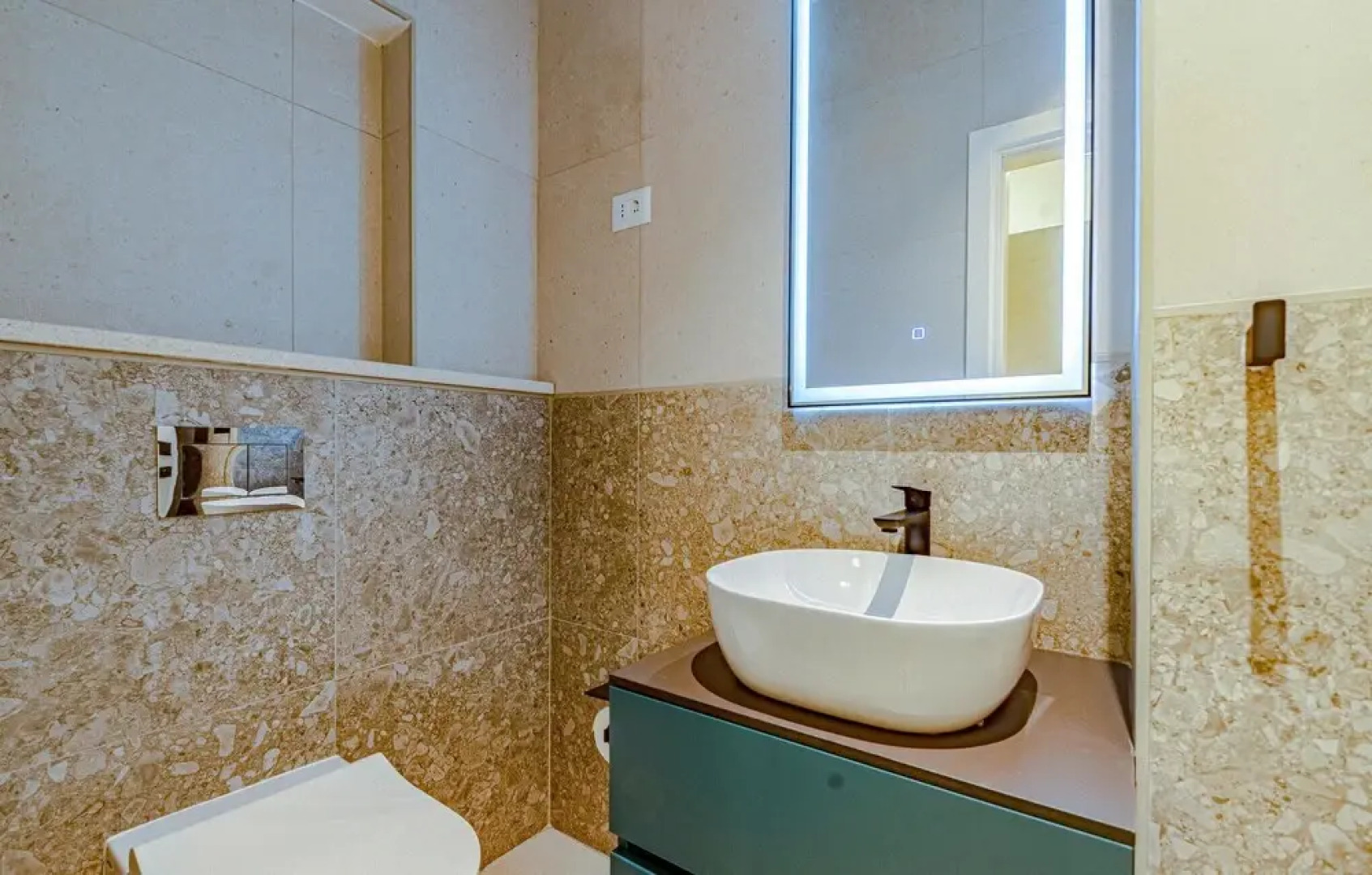 Stunning Home in Blato With Jacuzzi, 3 Bedrooms and Private Swimming Pool