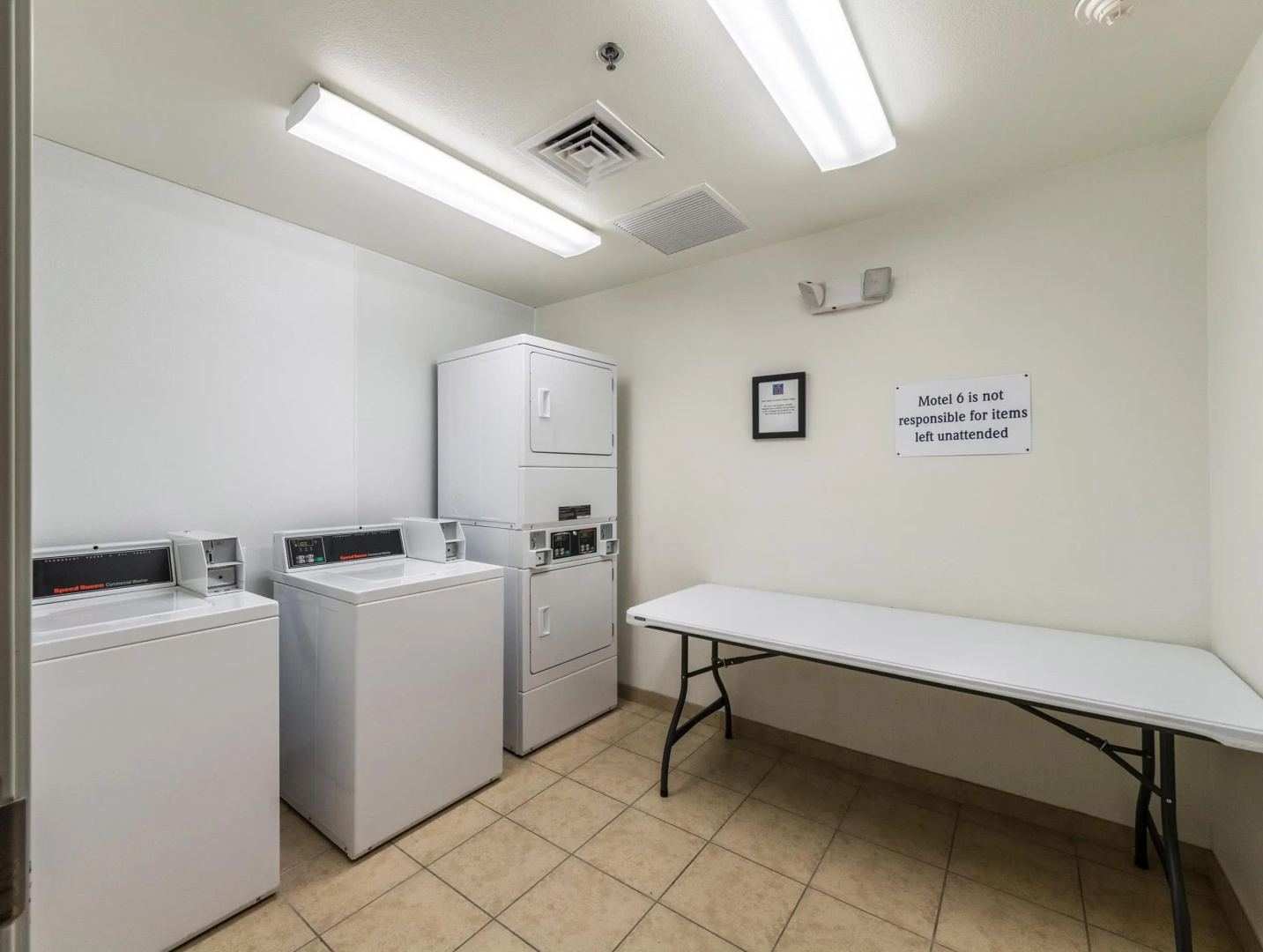 Motel 6 Laredo, TX - Airport