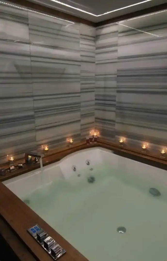 Le Fayan Nile Cruise - Till 17-9 Sat From Luxor for 4&7 Nights Wed From Aswan for 3&7 Nights - 18-9 to 20-11 Thu from Luxor for 4&7 Nights Mon From Aswan for 3&7 Nights - 22-12 Mon from Luxor for 4&7 Nights Fri From Aswan